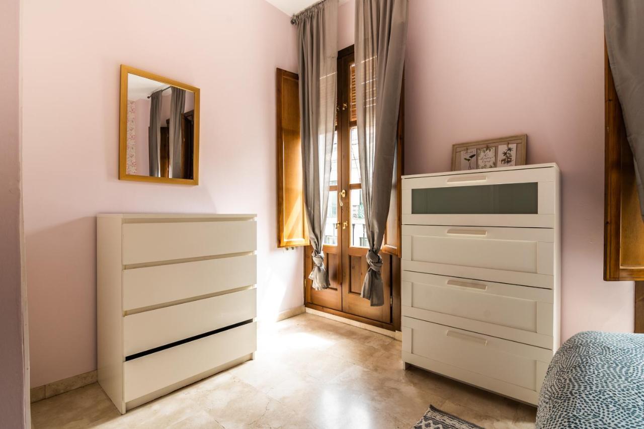 Tuguest Isabel La Catolica II Apartment Granada Eksteriør bilde